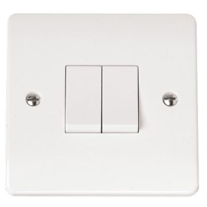 Click White Moulded 2Gang 2 Way Plateswitch 10Ax