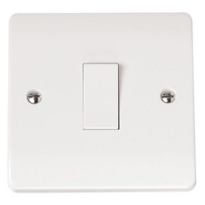 Click Mode White Moulded 1 Gang Intermediate Plateswitch 10Ax